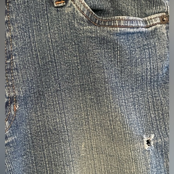 Y2K Gap Factory Low Rise Flare Jeans - Picture 4 of 8